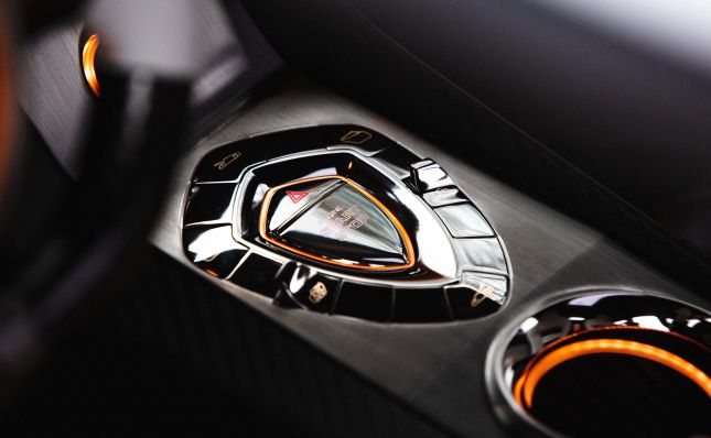 Regera Start-Stop buttons