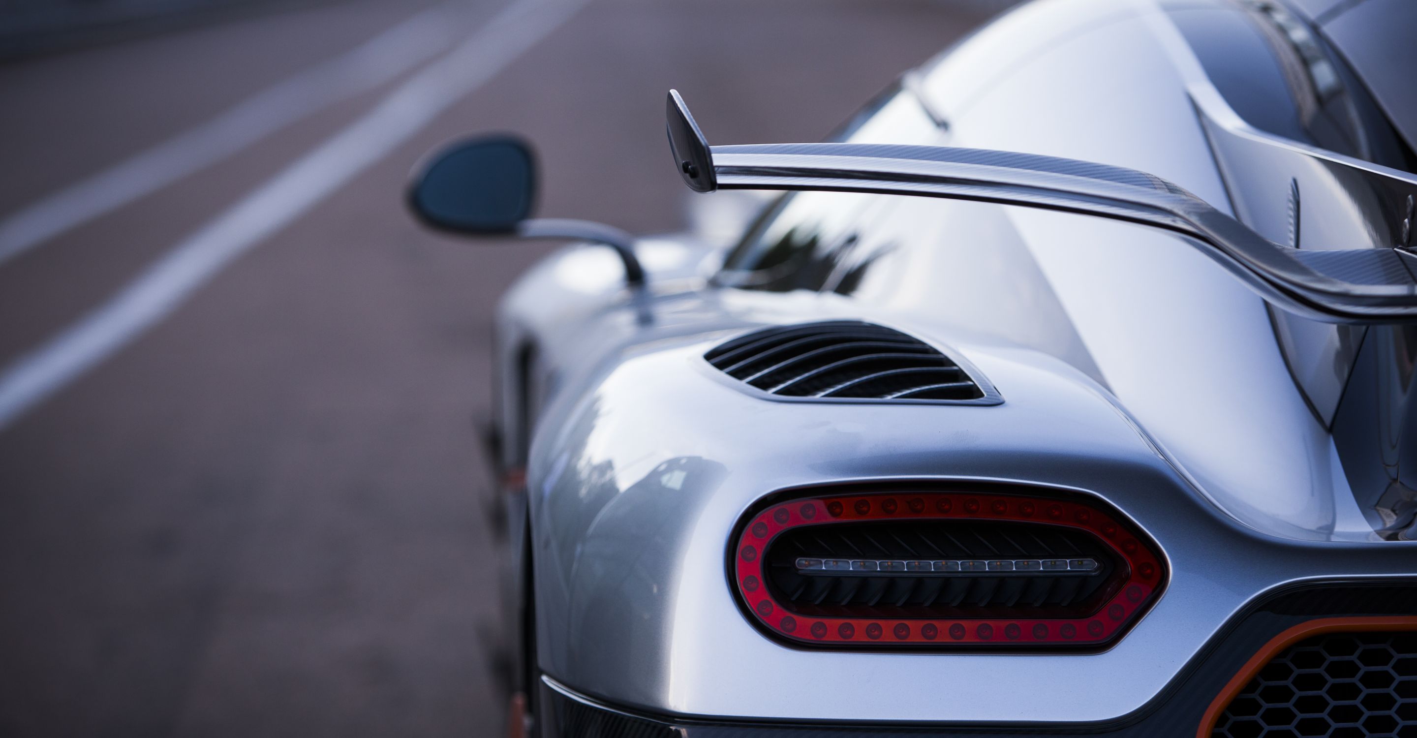 One:1 wing