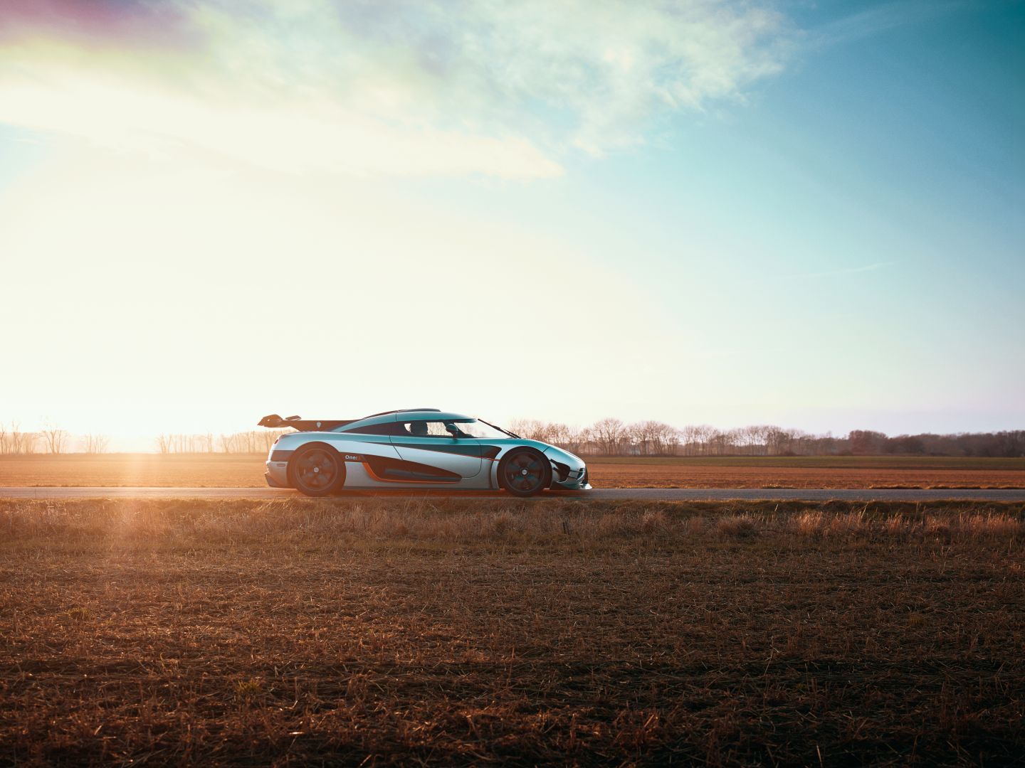 Koenigsegg One1 sunset