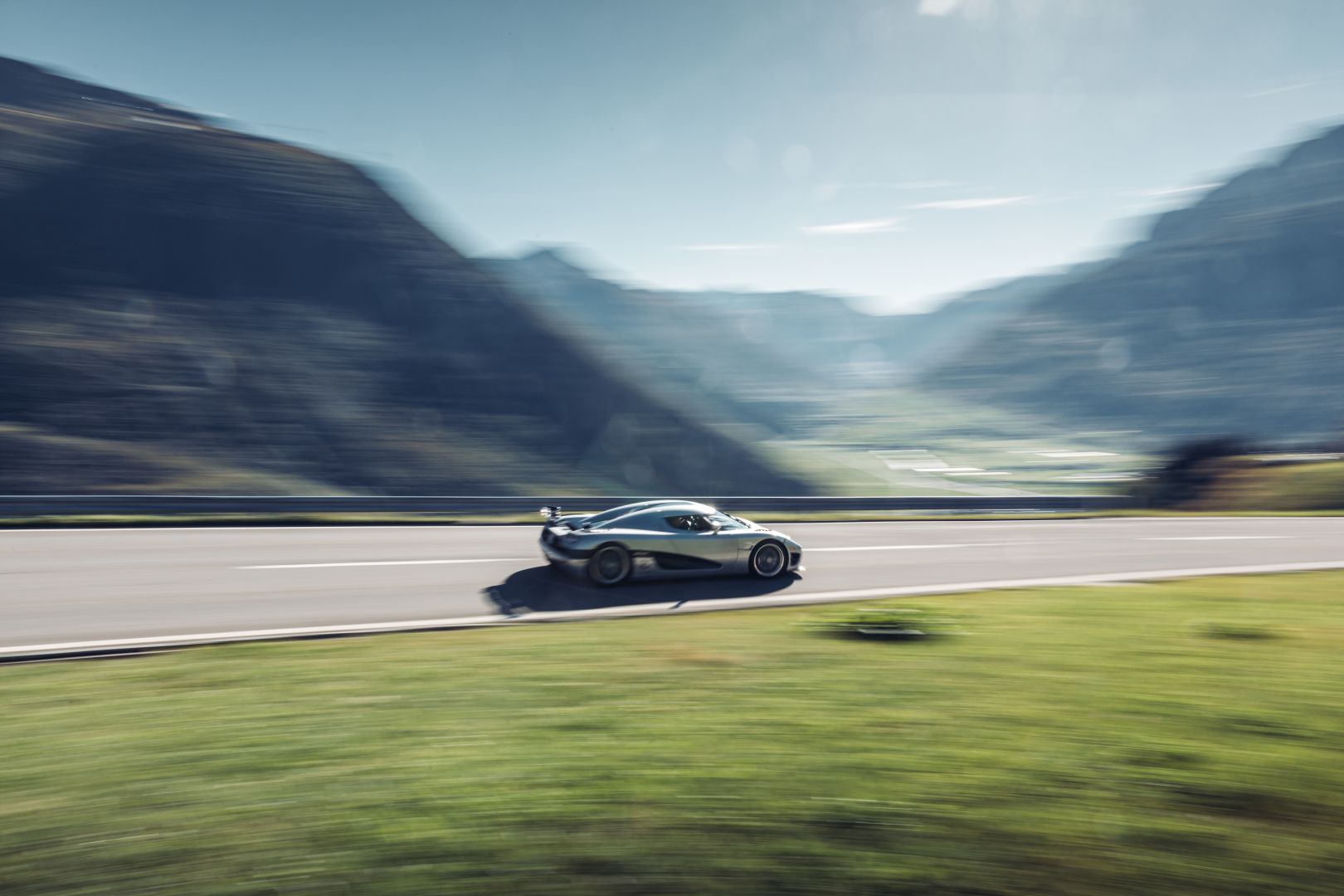 Trevita zooming on a road