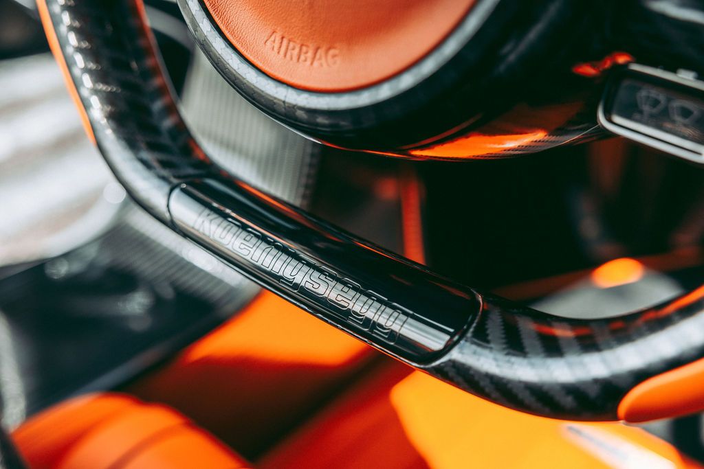 Logo detail on Jesko wheel